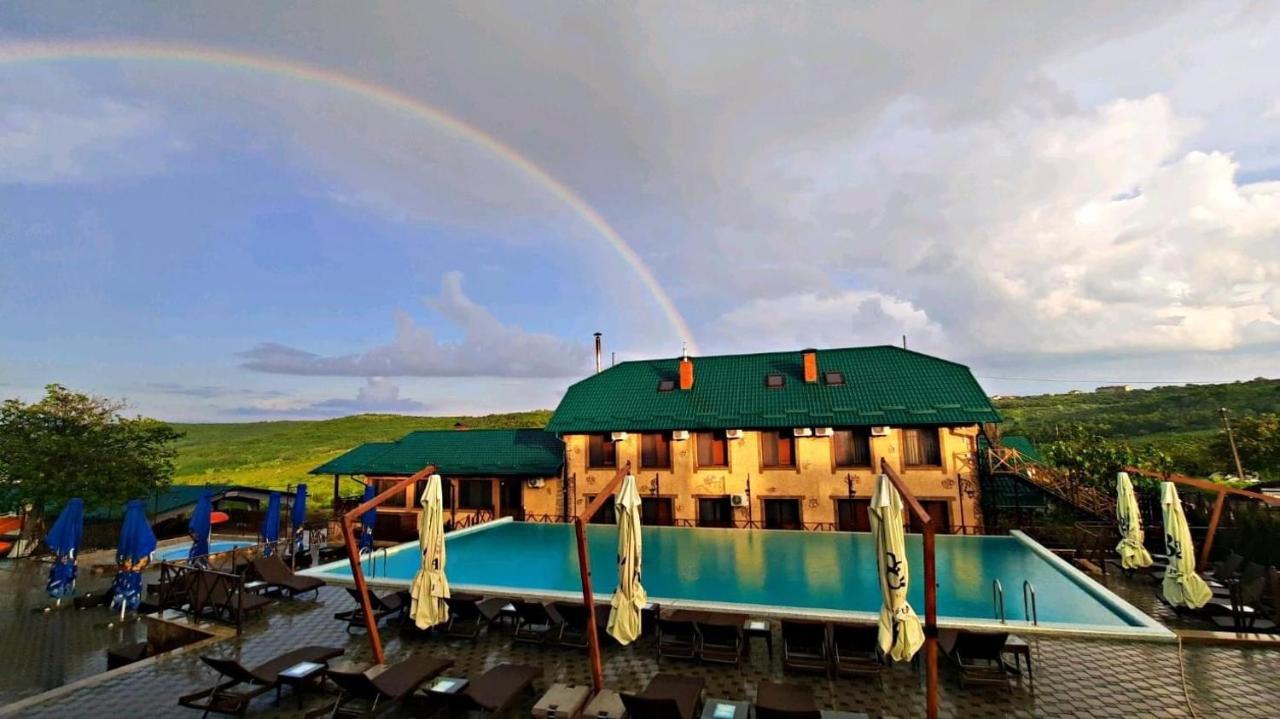 Colina Verde Resort Chisináu Exterior foto